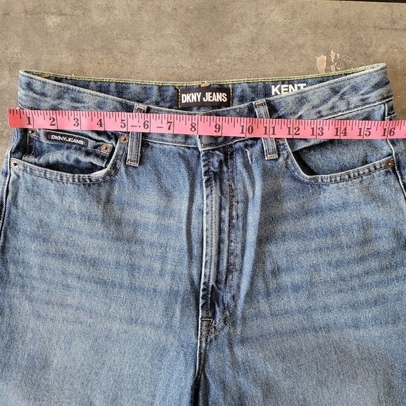 DKNY Straight Leg Jeans - Picture 5 of 7